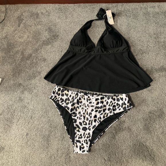 Leopard Print Halter Tankini Set - Picture 1 of 16